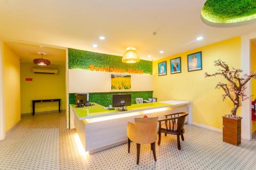 Lobby, SUNFLOWER EXPRESS HOTEL_PONTIAN in Pontian Kechil