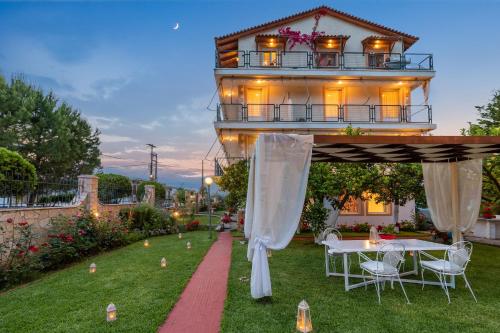  M K Apartments in Arkítsa