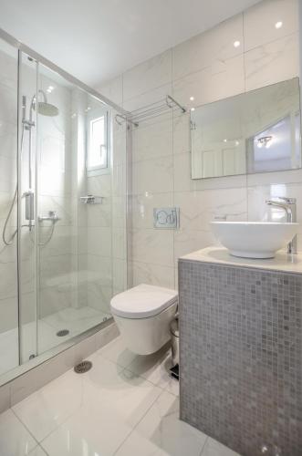 Ilion Hotel - image 5
