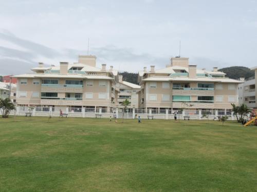 Apartamento Praia Ingleses 3 quartos - Condomínio Villa Rica