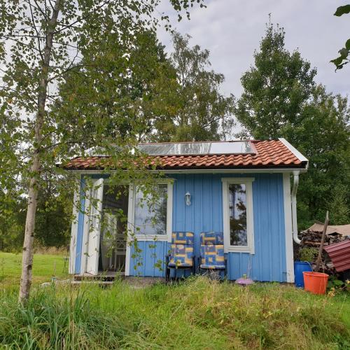 . Gäststuga i vacker natur, bastu, bubbelpool sommartid och gratis parkering nära Borås, Ulricehamn och Lassalyckan, guesthouse with nice view with sauna and free parking close to Dalsjöfors and fishing