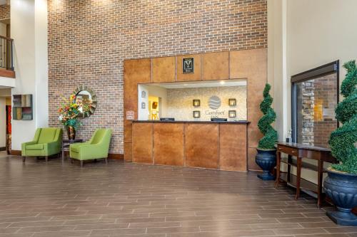 Comfort Inn Warner Robins - Robins AFB