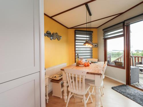 4 Country View Park in เฟเวอร์ชาม