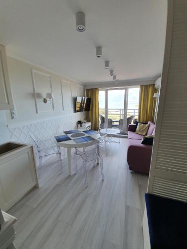 Apartments LuxView- Budynek Centralny - image 2