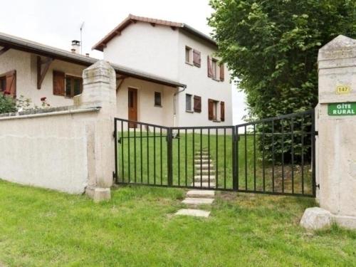 Gîte Civrieux, 5 pièces, 7 personnes - FR-1-493-4 gîte à louer Misérieux
