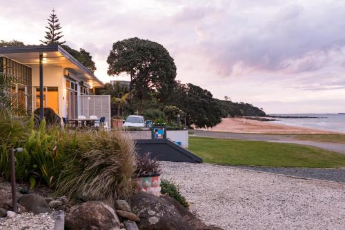 Golden Sand Beachfront Accommodation