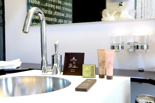 Seeko'o Hotel Bordeaux, Бордо (фото 7)