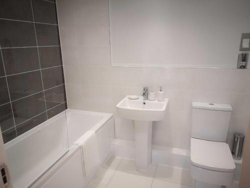 Leeds Urban Apartments - Victoria Riverside