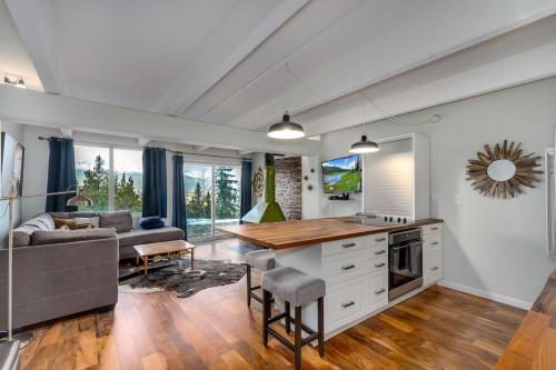 Breck Condo with Incredible View - image 4