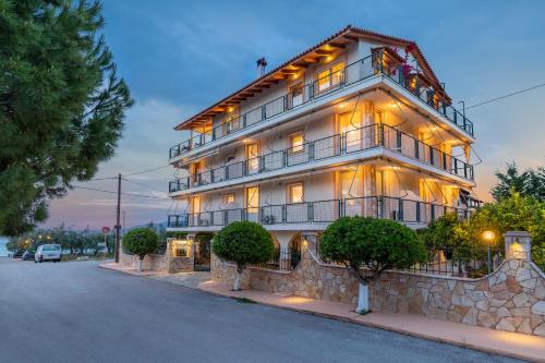  M K Apartments in Arkítsa