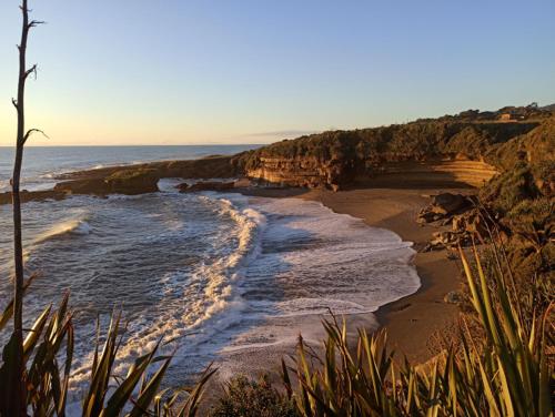 Te Nikau Retreat