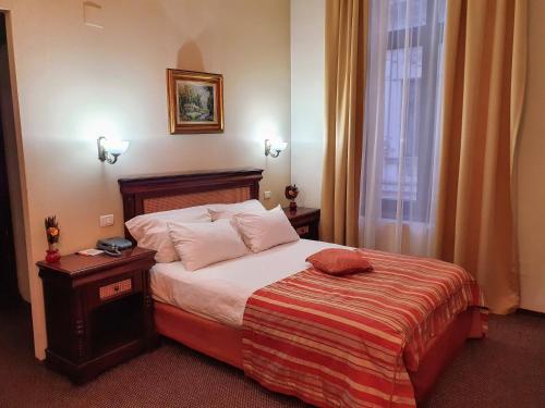 Atrium Hotel Ateneu City Center - image 3