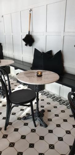 Hotell Viktors - image 4