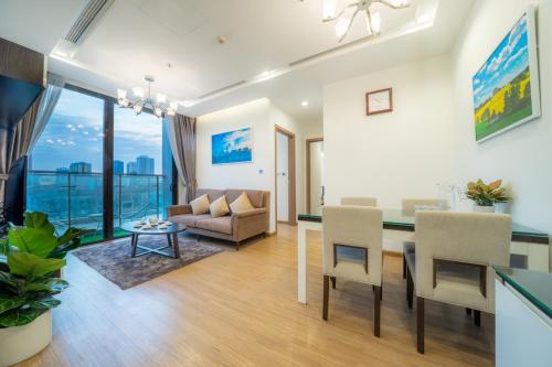 One-Bedroom Apartment room in BOM HOMES- VINHOMES METROPOLIS-Service Apartment