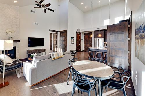 Stylish New-Build with 2 Suites Pool & Hot Tub condo - image 3