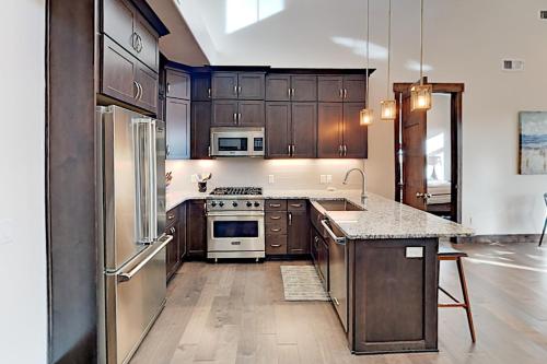 Stylish New-Build with 2 Suites Pool & Hot Tub condo - image 6
