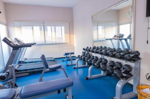 Fitness center, Ewan Tower Hotel Apartments in Ajman