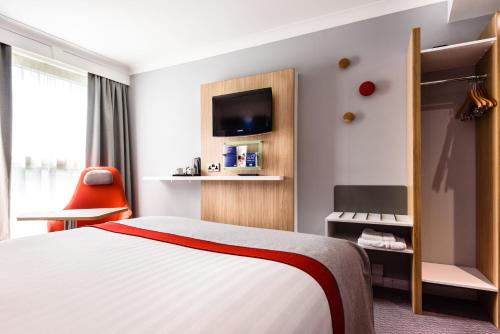 Holiday Inn Express London Stansted Airport, an IHG Hotel