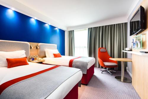 2 twin beds