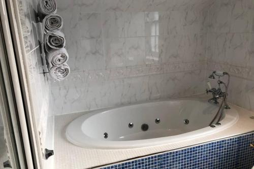 Bright Beautiful Spacious House Bearsden