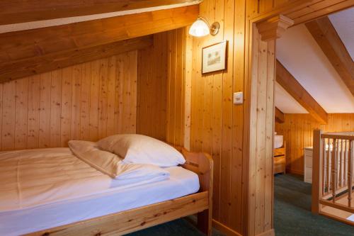 Hotel Capricorn - image 10