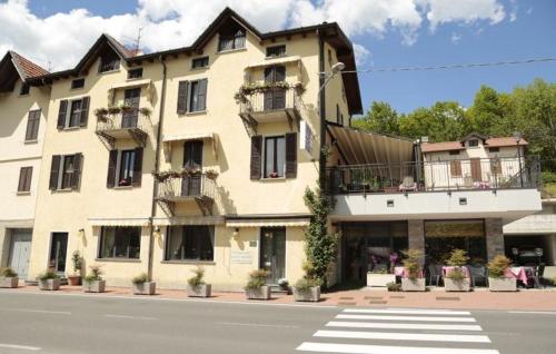 B&B San Fedele Intelvi - Hotel Ristorante Vittoria - Bed and Breakfast San Fedele Intelvi