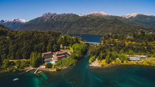 Correntoso Lake & River hotel