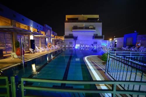 7hotel live your dream
