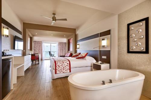 Riu Palace Costa Mujeres - All Inclusive, Cancún (photo 3)