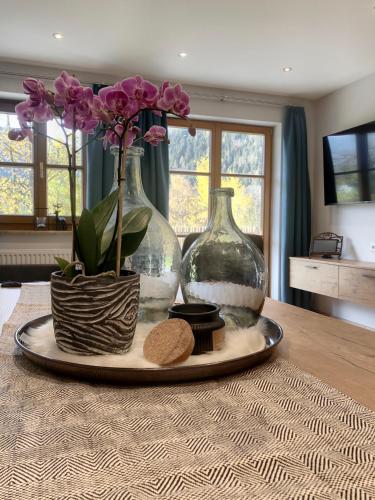 2 bedrooms, 4 beds