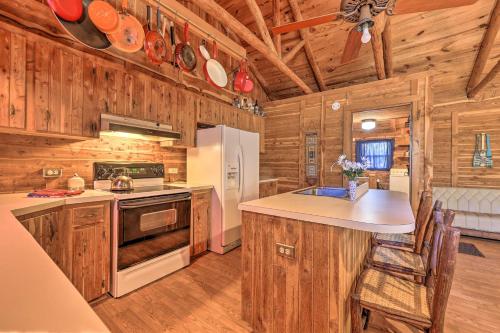 Rustic Canyon Lake Cabins with Hot Tub on about 3 Acres! - image 7