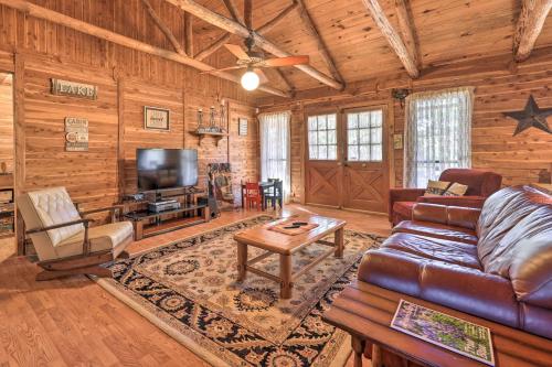 Rustic Canyon Lake Cabins with Hot Tub on about 3 Acres in Canyon Lake, USA
