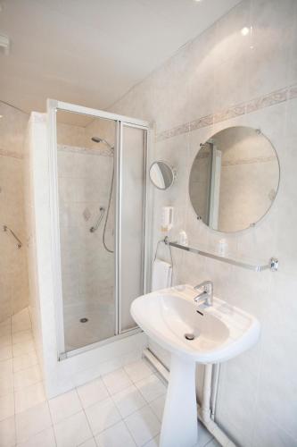 Nadaud Hotel - image 12