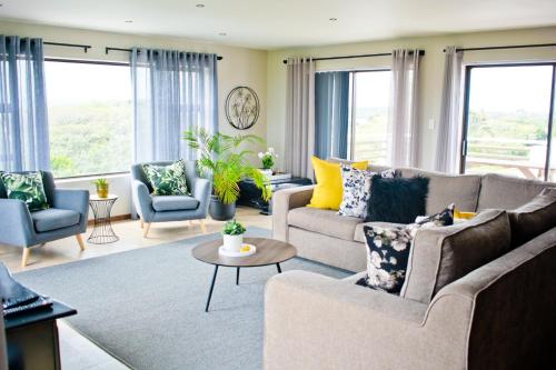 Aguia-Vista Paradise Bliss, 3BR, Pool, Beach Walk Aguia-Vista Paradise Bliss, 3BR, Pool, Beach Walk