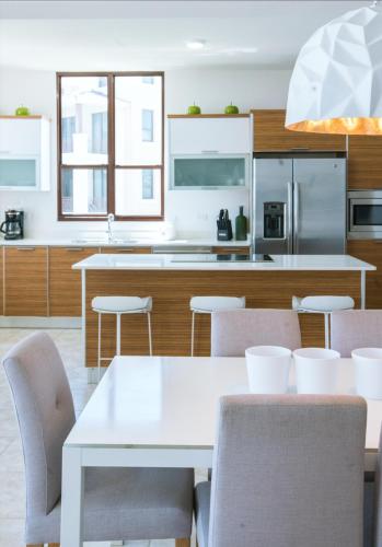 Spacious Luxury 3 Bedroom Condo at Solarea Beach Resort - main image