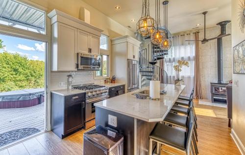 3 bedrooms, 5 beds