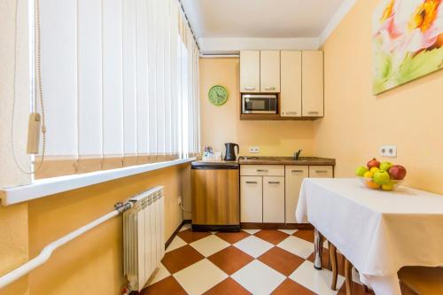 2к квартира біля Олімпійського, Центр, Kyjev (fotografie 10)