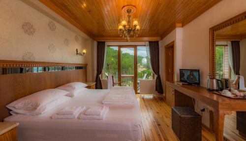 Assos Kayalar Terrace