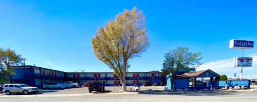 Budget Inn - image 12