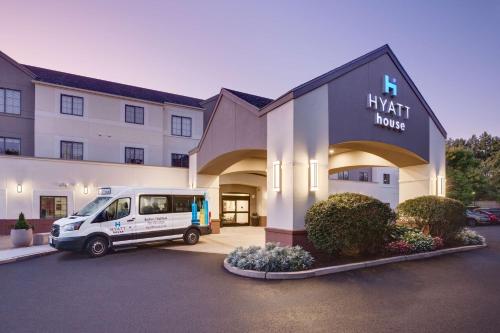 Hyatt House Boston Waltham