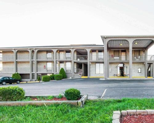 Quality Inn - Accommodation - Maysville