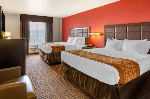 2 double beds