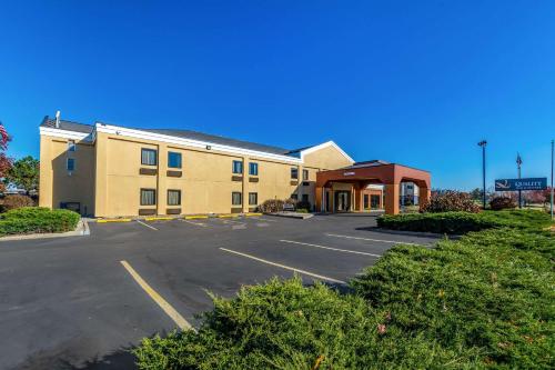 Quality Inn & Suites Southport