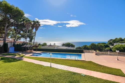  Poolbeach V, Pension in Moraira