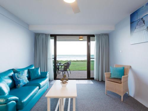 Harbourside 4 ground floor on the waterfront in Port Stephens