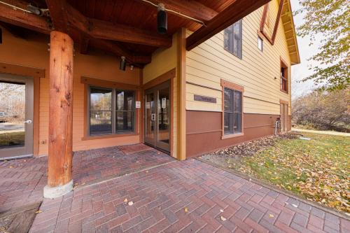 Targhee Rentals 414 Teton Creek Resort Driggs ID - image 8