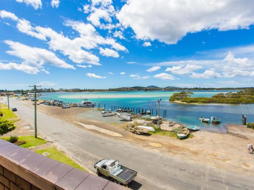 Dolphin Place 05, Tuncurry (photo 10)