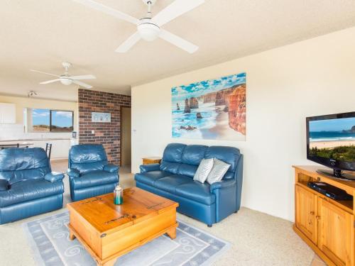 Dolphin Place 05, Tuncurry (photo 4)