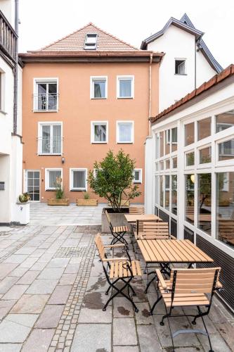Exterior view, Altstadthotel Bachbrau in Weilheim in Oberbayern