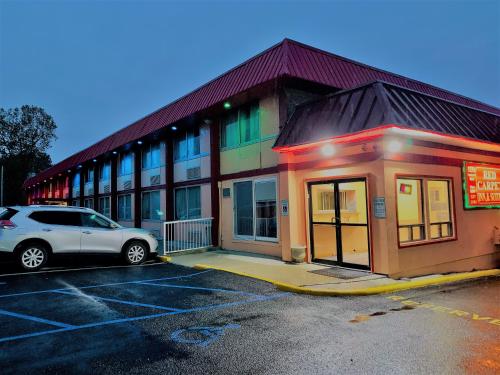 Red Carpet Inn & Suites Lima - Accommodation